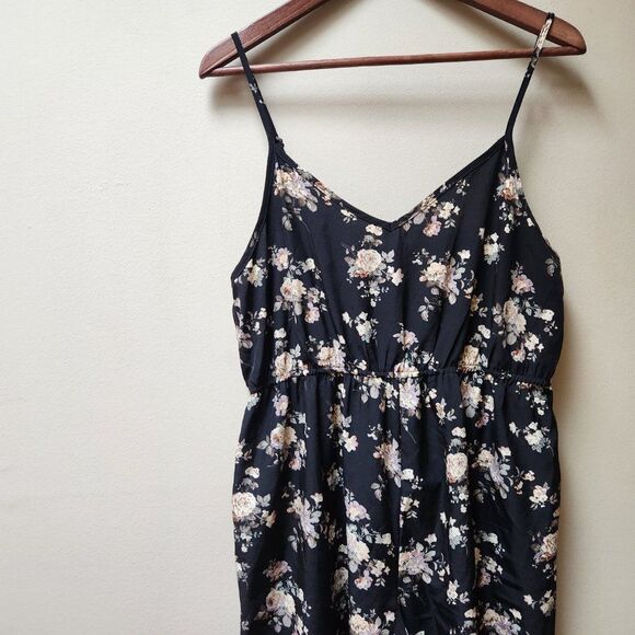 Emery Rose black floral wide leg jumpsuit / m/l - Picture 3 of 6